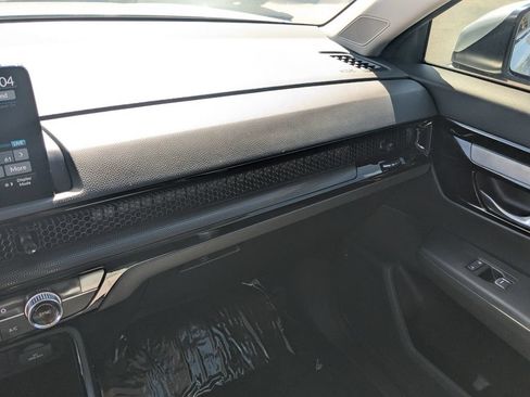 Used 2025 Honda CR-V EX-L image 4
