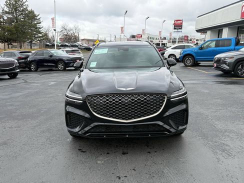 Used 2024 Genesis GV70 2.5T Sport Prestige w/ Sport Prestige Package image 11