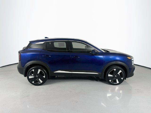 Used 2025 Nissan Kicks SR FWD image 10
