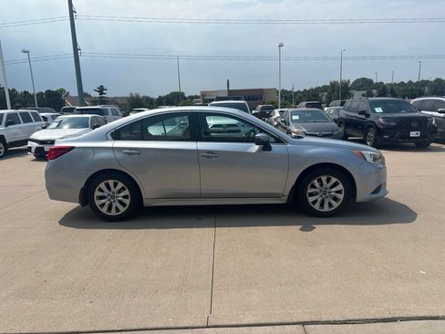 Used 2015 Subaru Legacy 2.5i Premium AWD/4WD image 4