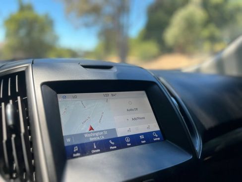 Used 2019 Ford Edge SEL w/ Equipment Group 201A FWD image 12