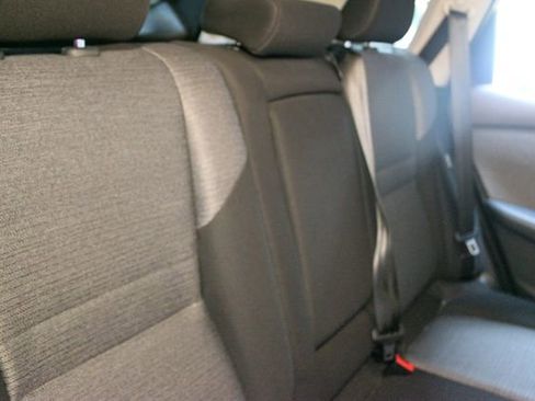 Used 2021 Nissan Rogue S FWD image 13
