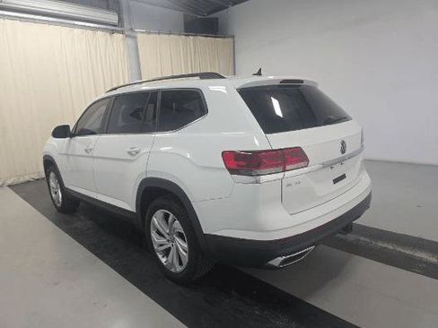 Used 2023 Volkswagen Atlas SE w/ Panoramic Sunroof Package FWD image 6
