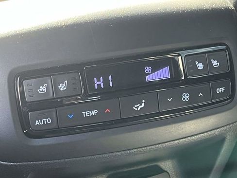 Used 2024 Hyundai Palisade Calligraphy image 21