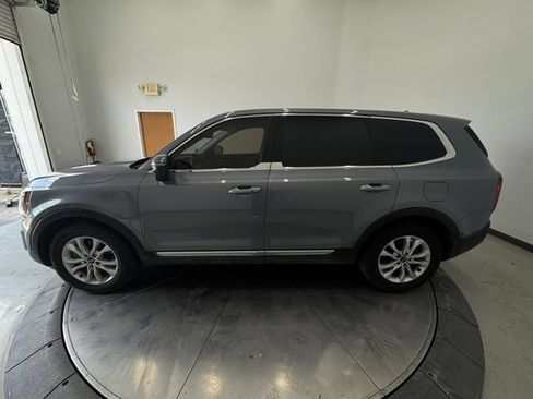 Used 2021 Kia Telluride LX FWD image 15