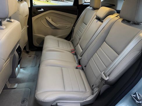 Used 2014 Ford C-MAX SEL w/ Equipment Group 303A image 40