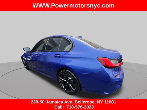 Used 2022 BMW 330i Sedan w/ M Sport Package RWD image 4