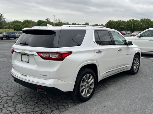 Used 2019 Chevrolet Traverse Premier AWD/4WD image 6
