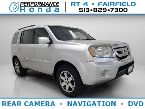 Used 2011 Honda Pilot Touring image 1