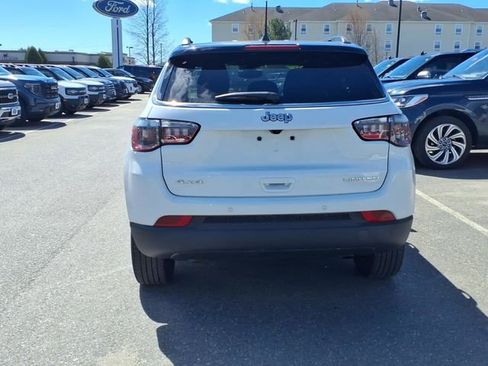 Used 2025 Jeep Compass Limited AWD/4WD image 6