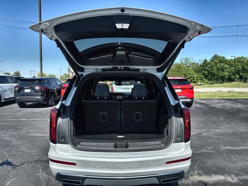Used 2024 Cadillac XT6 Premium Luxury w/ Technology Package AWD/4WD image 25