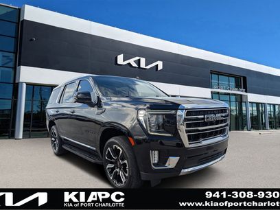 Used 2022 GMC Yukon SLT w/ SLT Premium Package