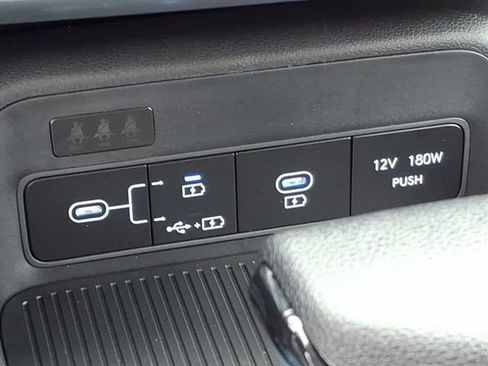 New 2026 Hyundai Kona SE image 9