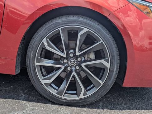 Used 2019 Toyota Corolla XSE FWD image 11