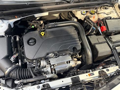 Used 2024 Chevrolet Malibu LT image 26