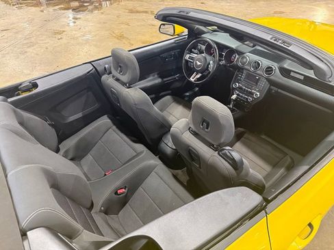 Used 2016 Ford Mustang Convertible w/ Equipment Group 051A RWD image 21