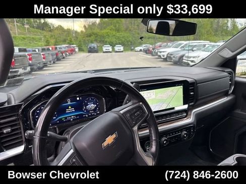 Used 2024 Chevrolet Silverado 1500 LT AWD/4WD image 10