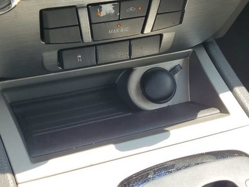 Used 2011 Ford Fusion SE FWD image 23