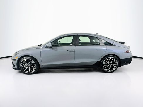 Used 2023 Hyundai Ioniq 6 SEL RWD image 4