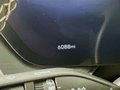 Certified 2024 Buick Envision Preferred image 11