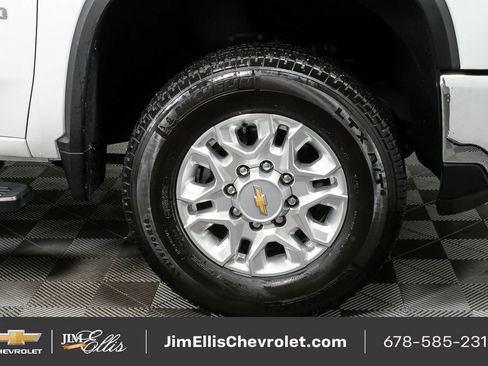 Certified 2024 Chevrolet Silverado 2500 LTZ w/ LTZ Convenience Package image 37