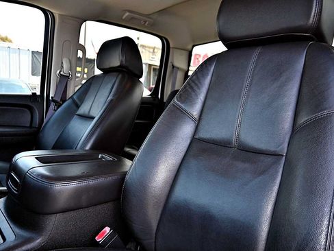 Used 2009 Chevrolet Silverado 2500 LTZ AWD/4WD image 18