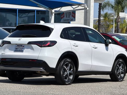 Used 2024 Honda HR-V EX-L image 8