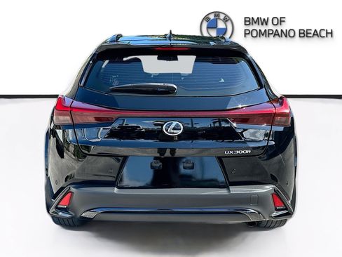 Used 2025 Lexus UX 300h FWD image 6