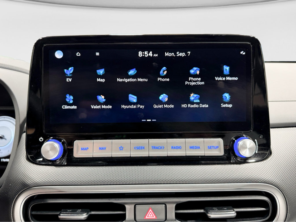 Used 2023 Hyundai Kona Limited w/ Cargo Package FWD image 13