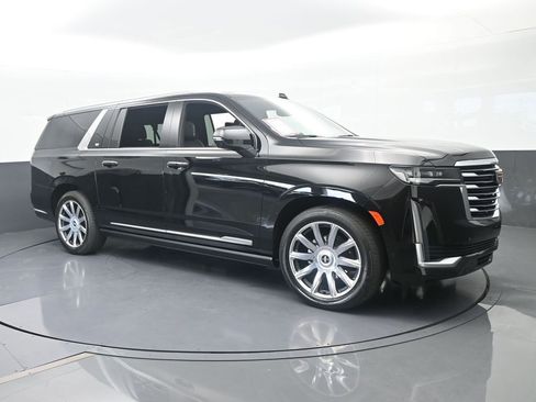 Used 2024 Cadillac Escalade ESV Premium Luxury Platinum AWD/4WD image 8
