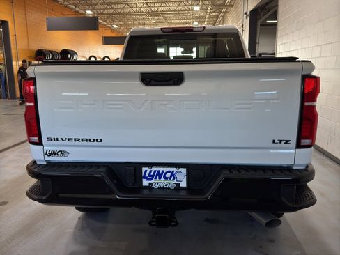 Used 2025 Chevrolet Silverado 2500 LTZ w/ Trail Boss Package image 4