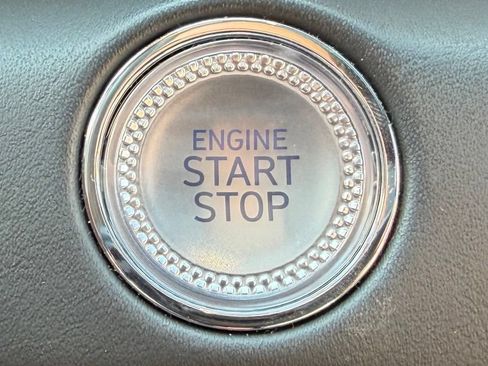 Certified 2025 Genesis GV80 3.5T Prestige AWD/4WD image 20