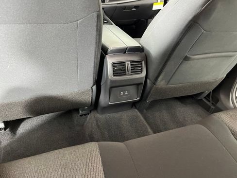 Certified 2026 Nissan Rogue SV FWD image 38