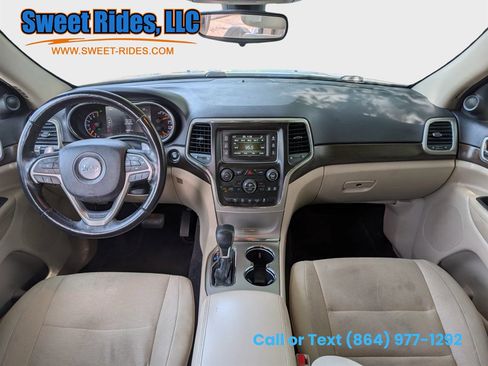 Used 2017 Jeep Grand Cherokee Laredo w/ Quick Order Package 2BE RWD image 14
