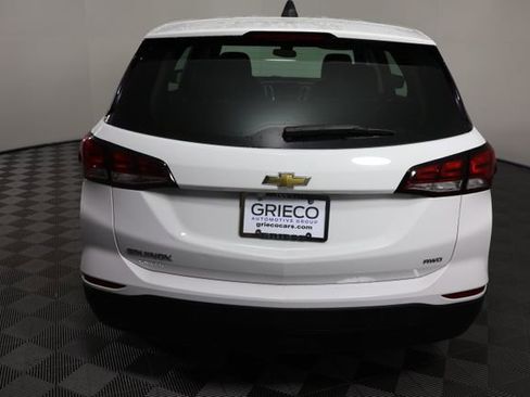 Used 2022 Chevrolet Equinox LS AWD/4WD image 7