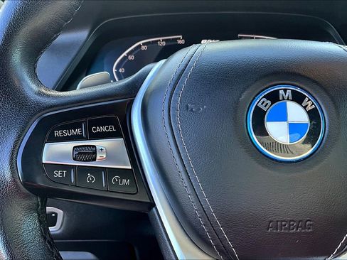 Used 2023 BMW X5 xDrive45e image 27