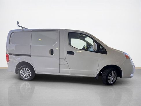 Used 2020 Nissan NV200 SV image 2