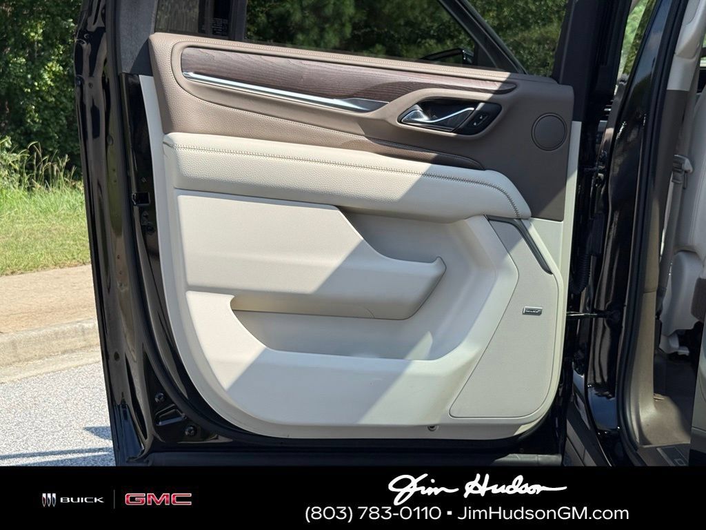 Used 2021 GMC Yukon XL Denali w/ Denali Premium Package AWD/4WD image 26