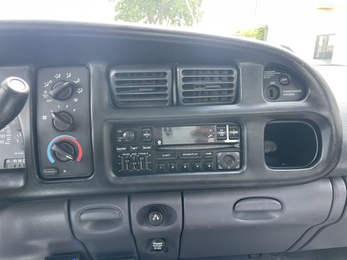 Used 2001 Dodge Ram 3500 Truck 4x4 Quad Cab image 16