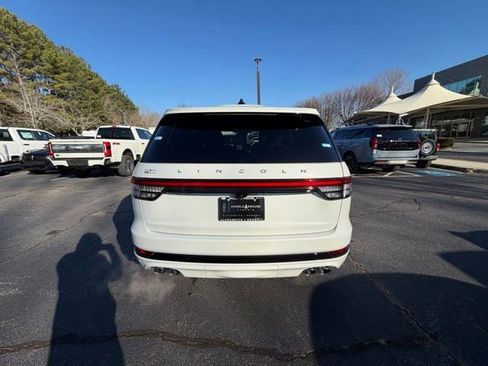 New 2026 Lincoln Aviator Reserve w/ Jet Appearance Package image 8