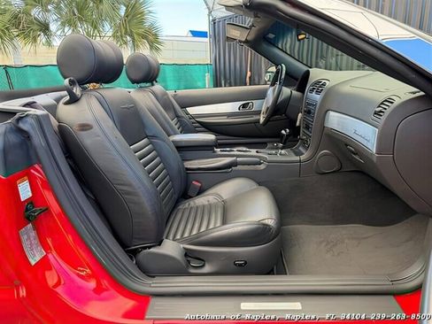 Used 2002 Ford Thunderbird Deluxe image 33