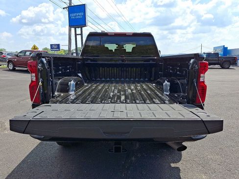 Used 2025 Chevrolet Silverado 2500 Custom w/ Custom Value Package AWD/4WD image 28