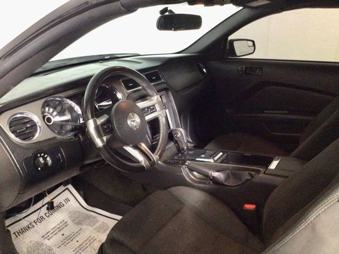 Used 2013 Ford Mustang GT image 25