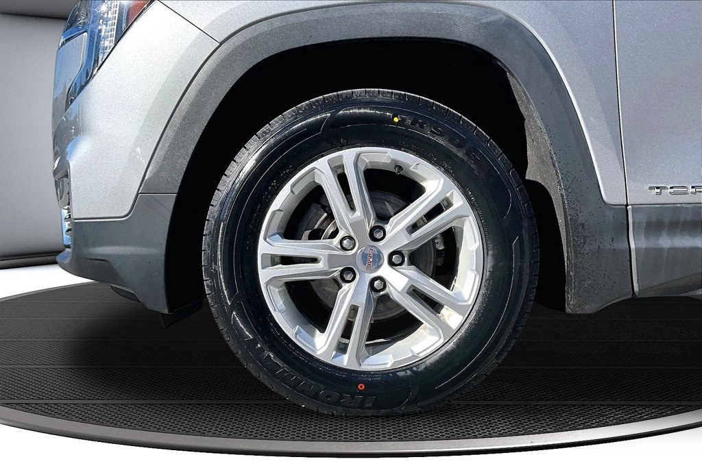 Used 2023 GMC Terrain SLE w/ Driver Convenience Package AWD/4WD image 34