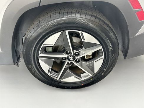 Used 2025 Hyundai Tucson SEL FWD image 11