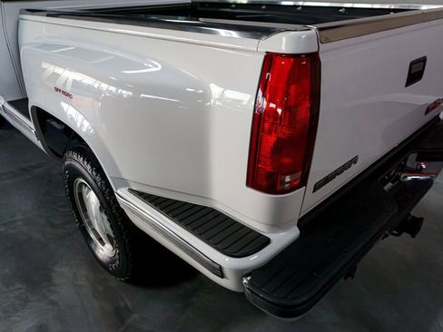 Used 1997 GMC Sierra 1500 4x4 Regular Cab w/ Marketing Option Pkg 3 image 58