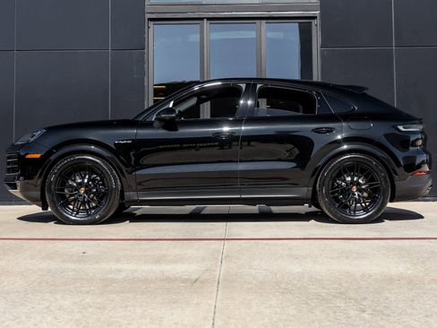 New 2026 Porsche Cayenne E-Hybrid Coupe image 2