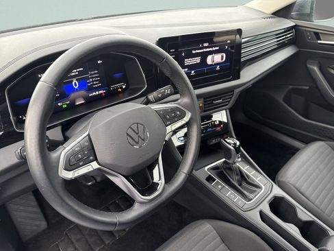 Used 2025 Volkswagen Jetta S FWD image 8