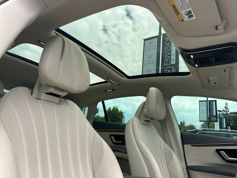 Certified 2023 Mercedes-Benz EQS 580 4MATIC Sedan image 17