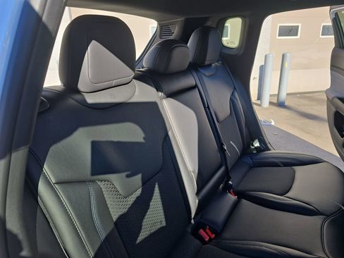 New 2026 Jeep Compass Latitude AWD/4WD image 11